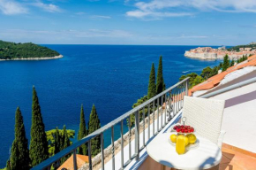 Villa Viktorija - Old town & sea view